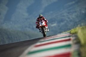 AYX SPORTS-利物浦连胜 切尔西获重要胜利，利物浦连胜 切尔西获重要胜利吗