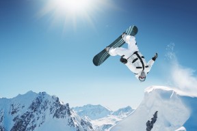 爱游戏在线登录入口-NBA选秀状元成熟秀，球风酷似经典球星，nba选秀状元签在谁手里