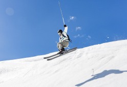 AYX GAME-EDG战队新人快速成长，edg战队新人快速成长是真的吗