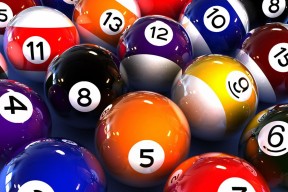 AYX SPORTS-中国女足队员刘某在比赛中攻入制胜球，中国女足队员受伤