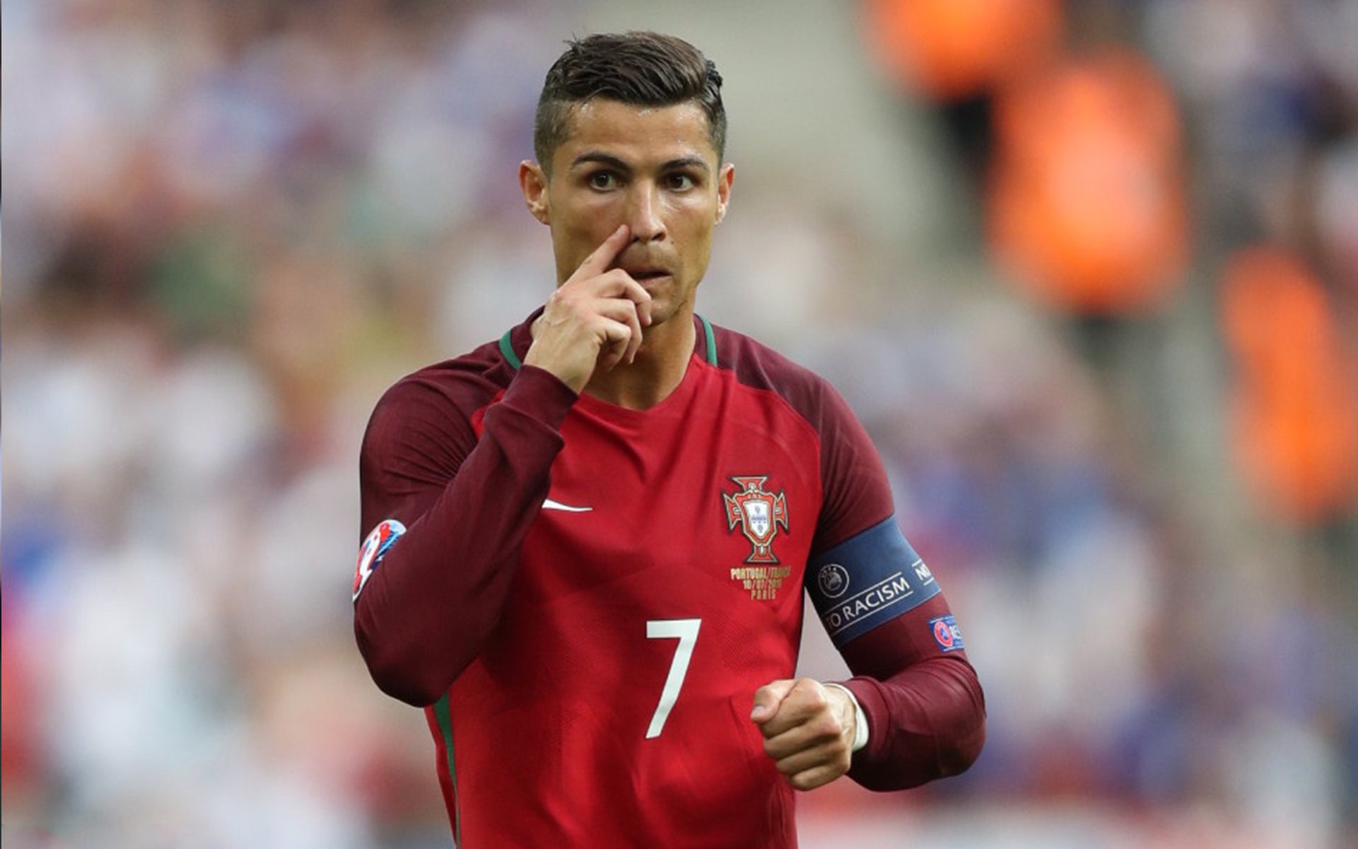 ayx体育下载-逆天神技：那些在欧冠赛场上令人窒息的精彩瞬间，欧冠十大经典比赛